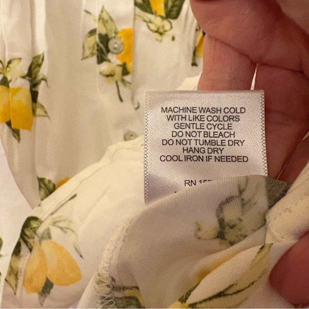 Jane and Delancey lemon print long sleeve blouse with roll tab sleeves. Size L - Picture 5 of 6